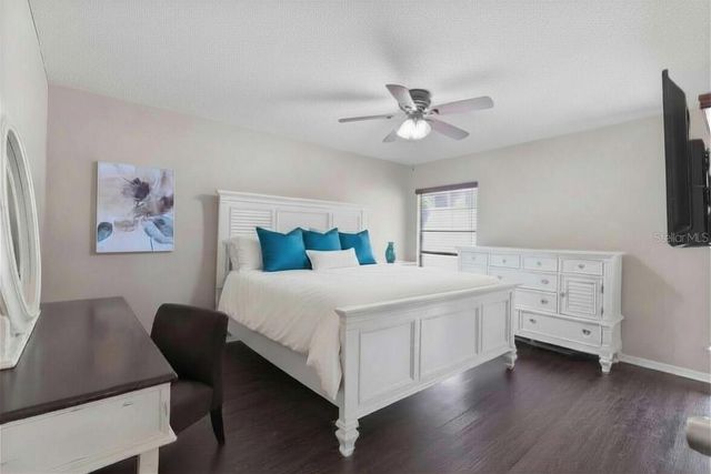 2074 SUNSET POINT ROAD 137, Clearwater, FL 33765