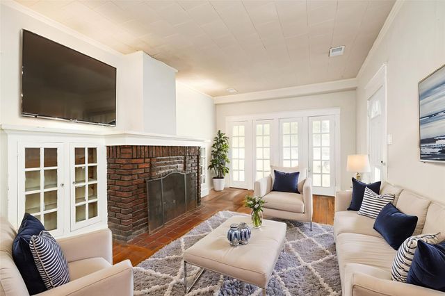 123 Estelle Street, Houston, TX 77003