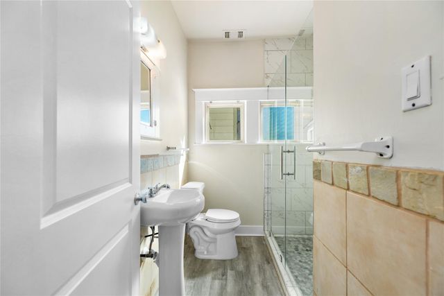 123 Estelle Street, Houston, TX 77003