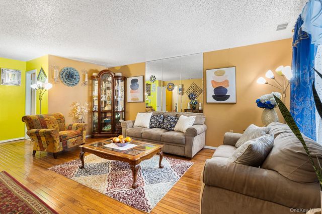 460 Hinsdale Street, Brooklyn, NY 11207