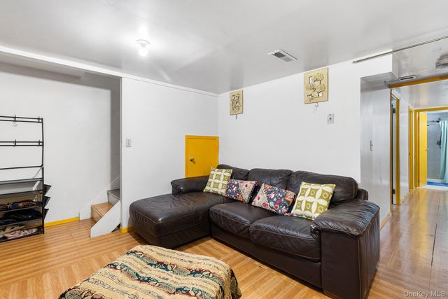 460 Hinsdale Street, Brooklyn, NY 11207