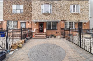 460 Hinsdale Street, Brooklyn, NY 11207