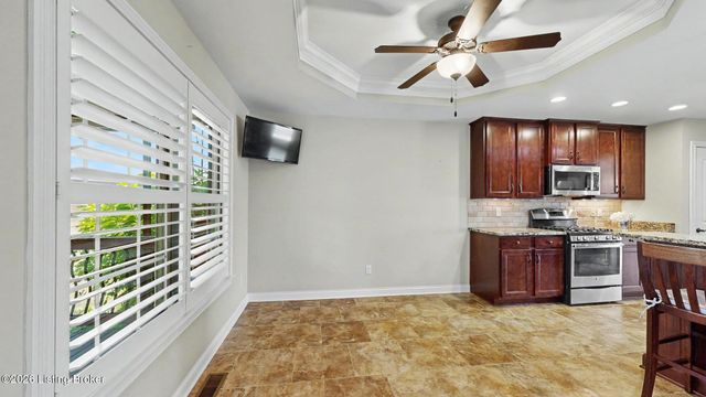11105 Sewell Dr, Louisville, KY 40291