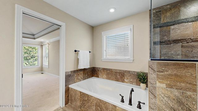 11105 Sewell Dr, Louisville, KY 40291