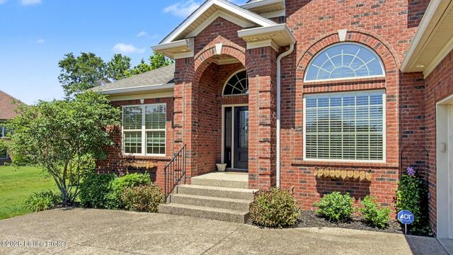 11105 Sewell Dr, Louisville, KY 40291