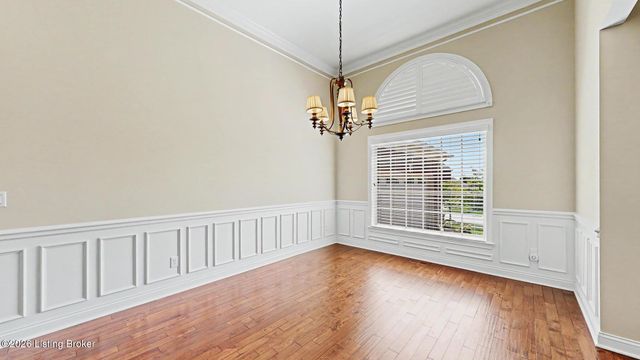 11105 Sewell Dr, Louisville, KY 40291