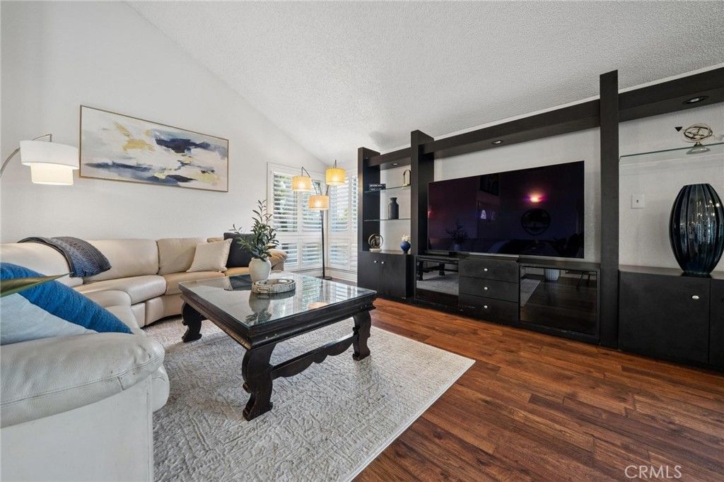 Image 11 of property listing at 23305 Tristin Drive, Valencia, CA 91355