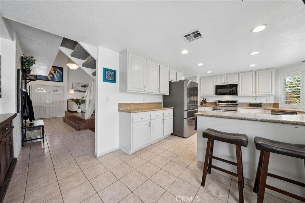 Image 12 of property listing at 23305 Tristin Drive, Valencia, CA 91355