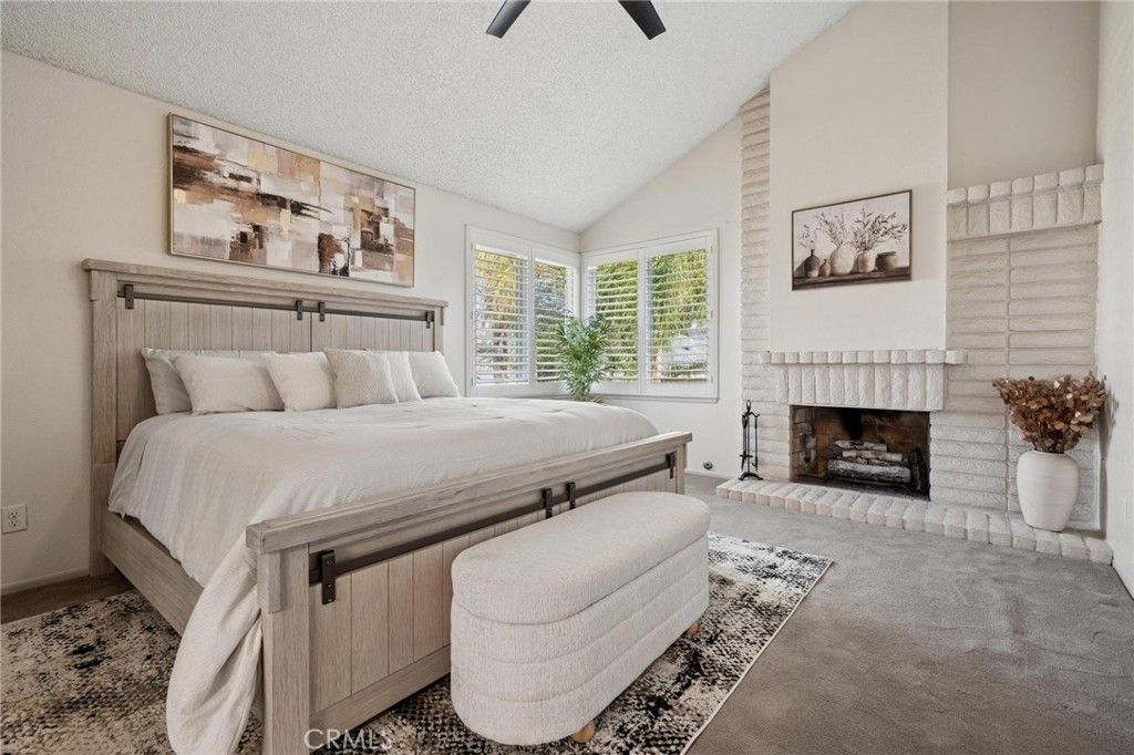 Image 23 of property listing at 23305 Tristin Drive, Valencia, CA 91355