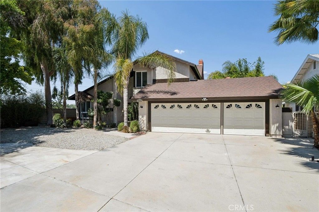 Image 3 of property listing at 23305 Tristin Drive, Valencia, CA 91355