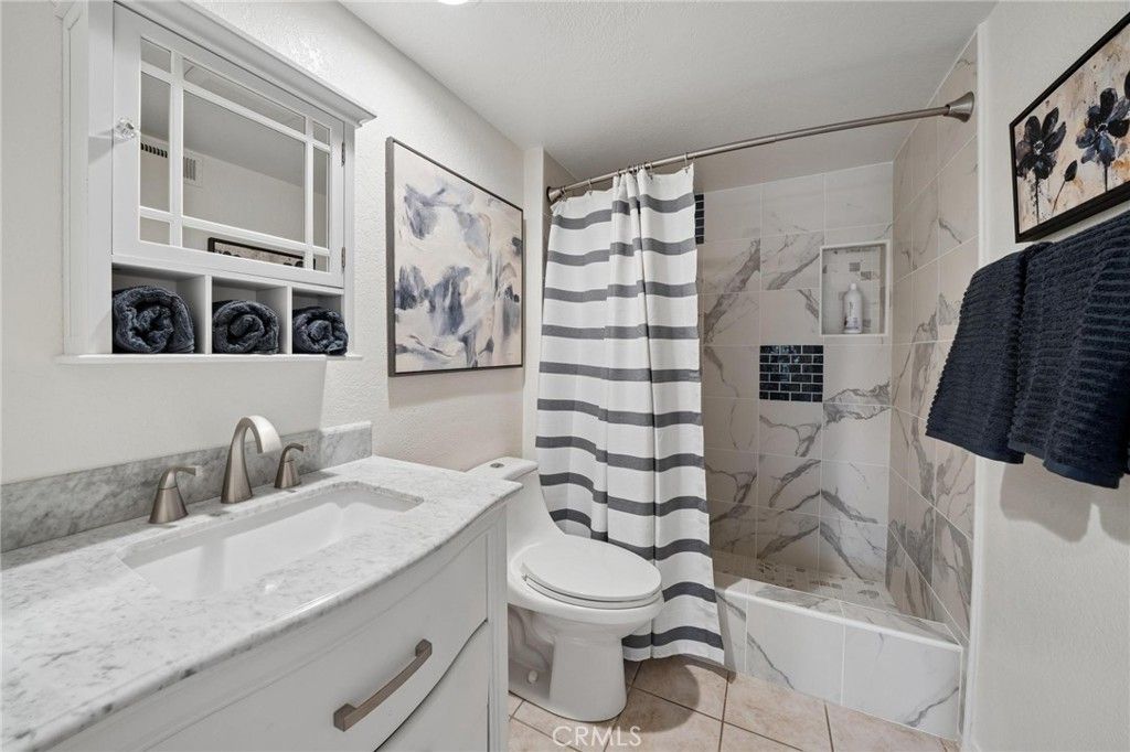 Image 35 of property listing at 23305 Tristin Drive, Valencia, CA 91355