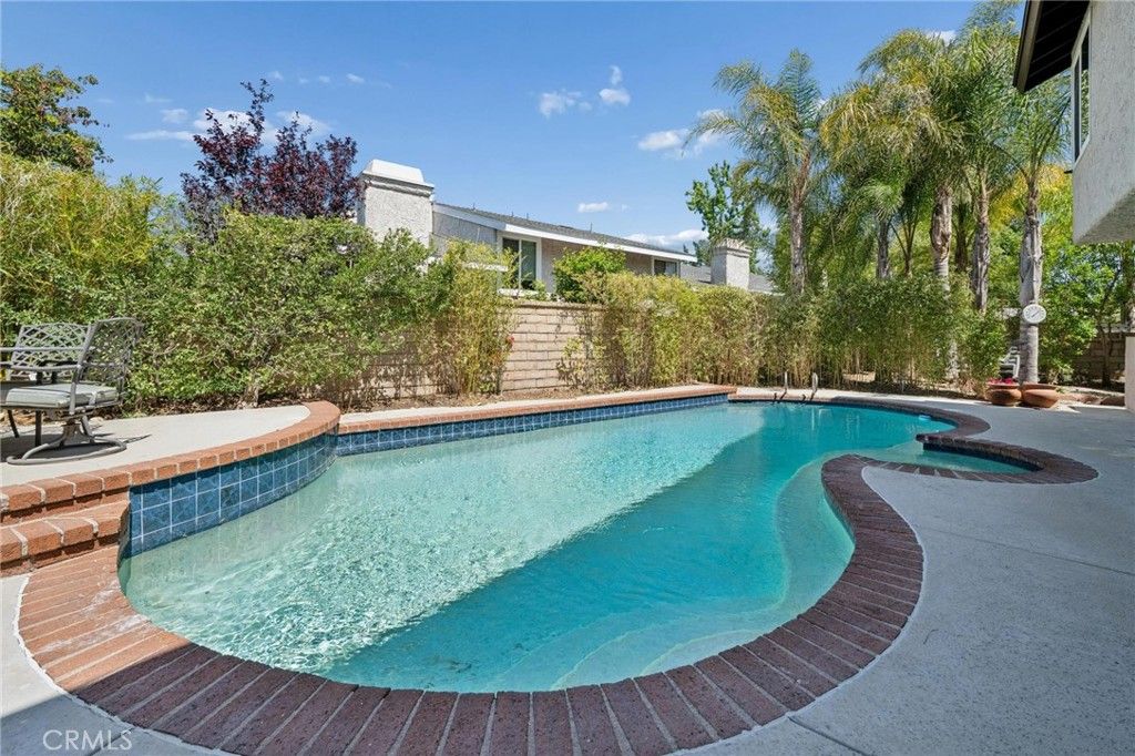 Image 36 of property listing at 23305 Tristin Drive, Valencia, CA 91355