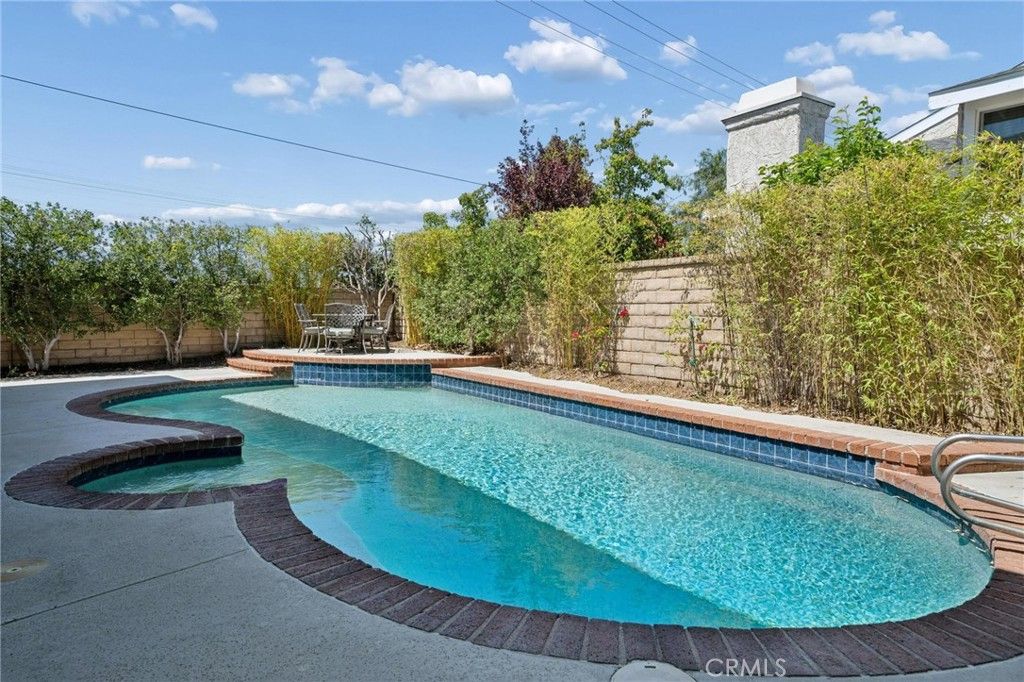 Image 38 of property listing at 23305 Tristin Drive, Valencia, CA 91355