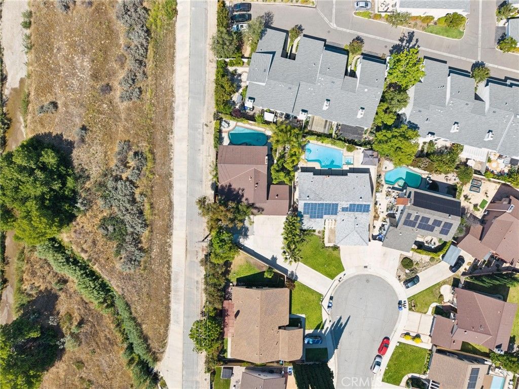 Image 42 of property listing at 23305 Tristin Drive, Valencia, CA 91355