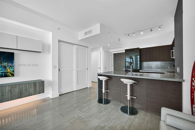 1080 Brickell Avenue 3705, Miami, FL 33131