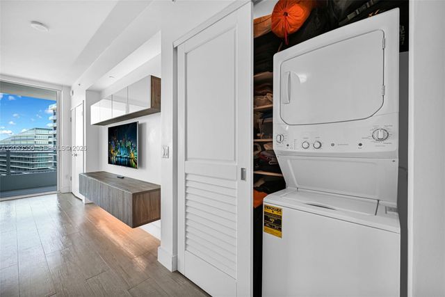 1080 Brickell Avenue 3705, Miami, FL 33131