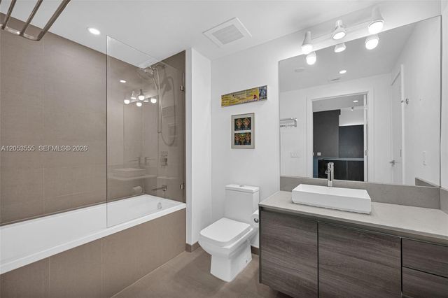 1080 Brickell Avenue 3705, Miami, FL 33131