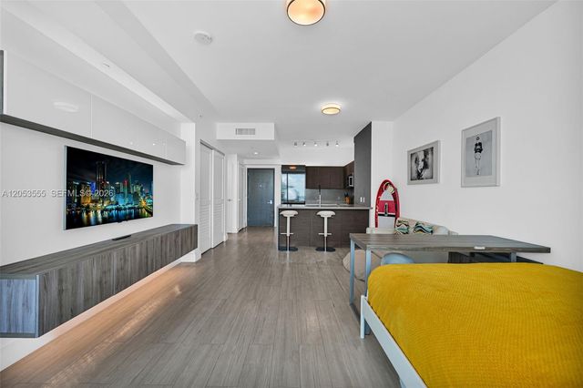 1080 Brickell Avenue 3705, Miami, FL 33131
