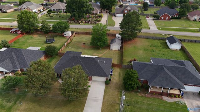 211 Williston Drive, Huntsville, AL 35806