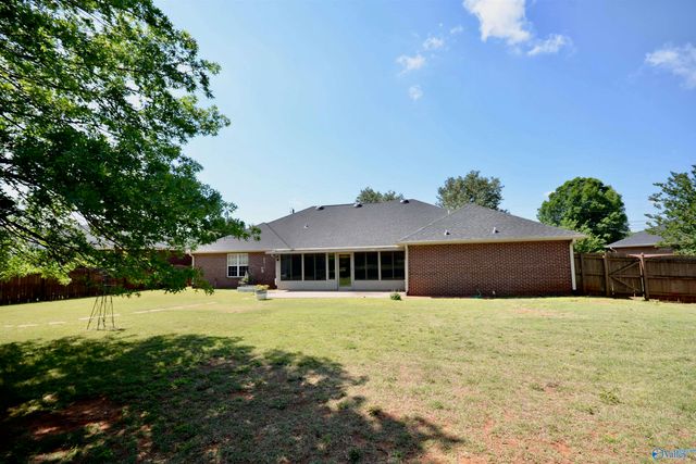 211 Williston Drive, Huntsville, AL 35806