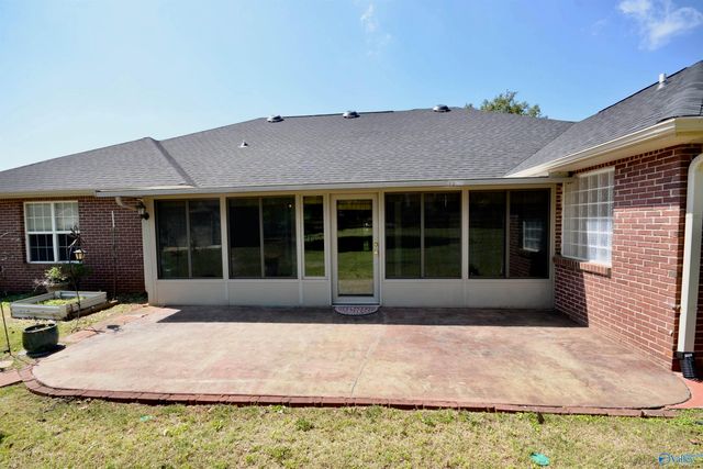 211 Williston Drive, Huntsville, AL 35806
