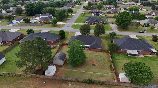 211 Williston Drive, Huntsville, AL 35806