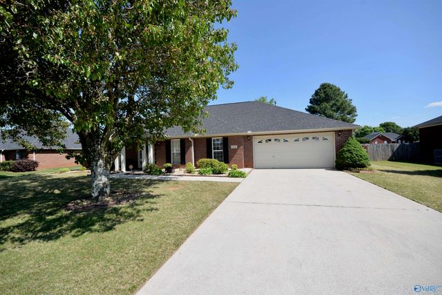 211 Williston Drive, Huntsville, AL 35806