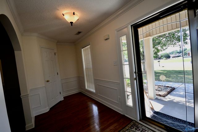 211 Williston Drive, Huntsville, AL 35806