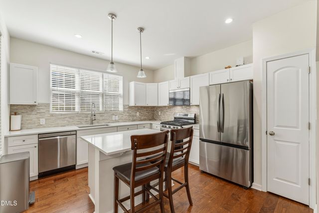 707 Davenbury Way, Cary, NC 27513