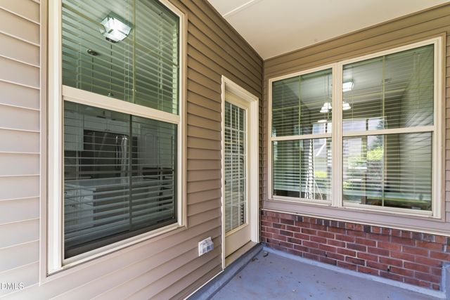 707 Davenbury Way, Cary, NC 27513