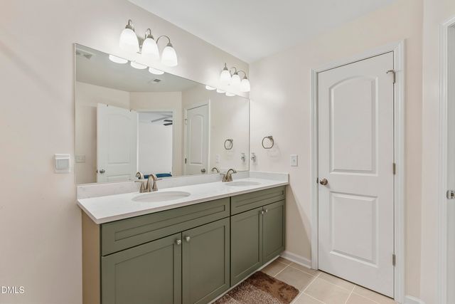 707 Davenbury Way, Cary, NC 27513