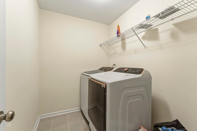 707 Davenbury Way, Cary, NC 27513