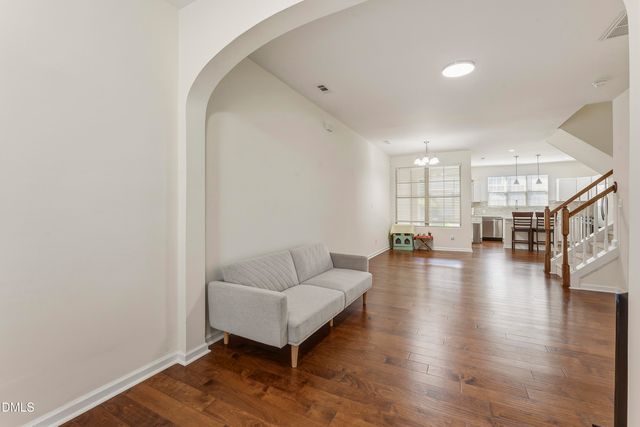 707 Davenbury Way, Cary, NC 27513