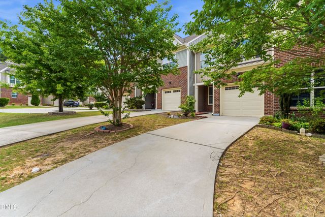 707 Davenbury Way, Cary, NC 27513