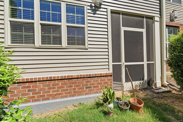 707 Davenbury Way, Cary, NC 27513