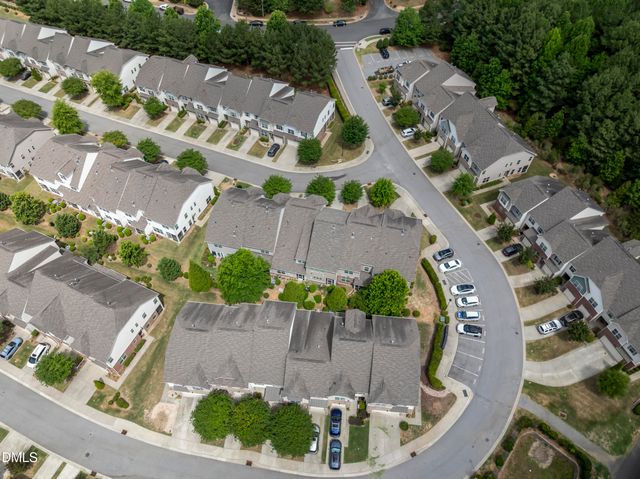 707 Davenbury Way, Cary, NC 27513