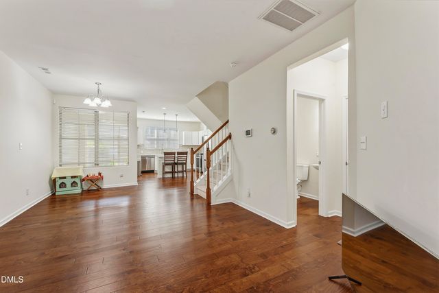 707 Davenbury Way, Cary, NC 27513