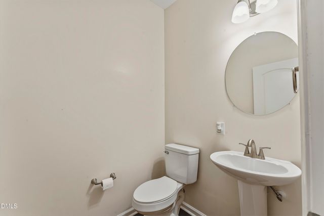 707 Davenbury Way, Cary, NC 27513