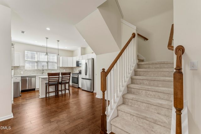 707 Davenbury Way, Cary, NC 27513