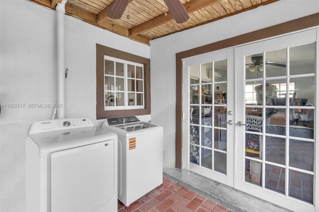 19541 NW 57th Ct, Hialeah, FL 33015