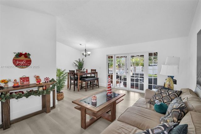 19541 NW 57th Ct, Hialeah, FL 33015