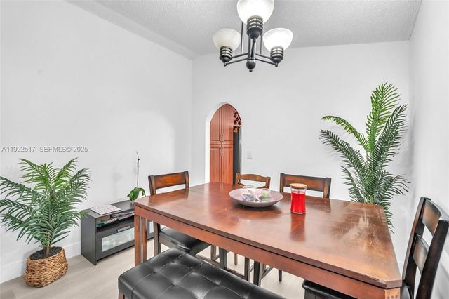 19541 NW 57th Ct, Hialeah, FL 33015