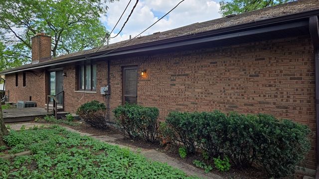 17001 Kimbark Avenue, South Holland, IL 60473