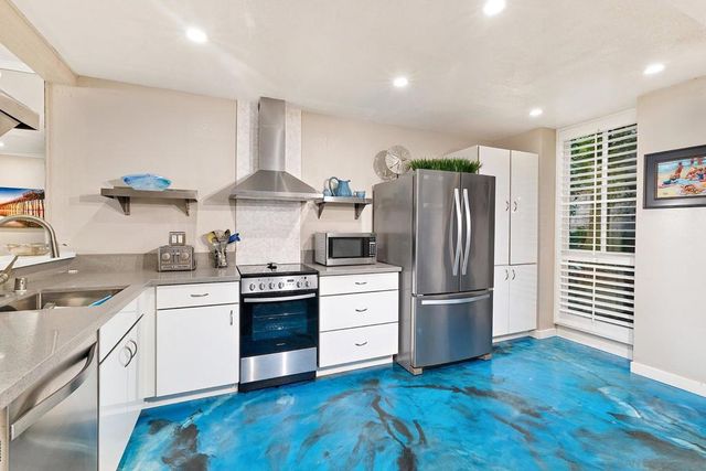 999 N Pacific A15, Oceanside, CA 92054