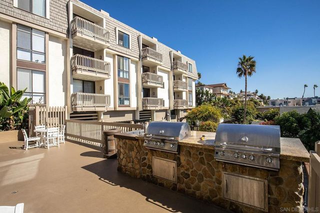 999 N Pacific A15, Oceanside, CA 92054