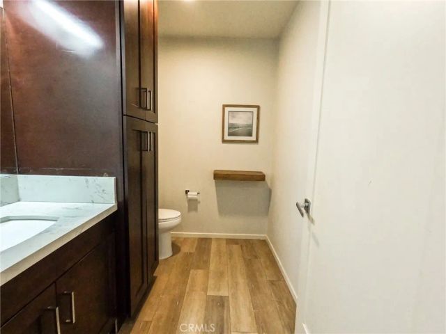 2006 S Corning Street 3, Los Angeles, CA 90034