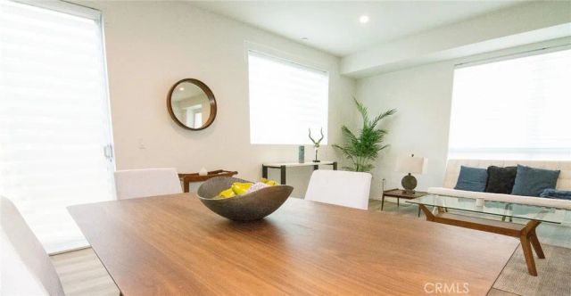 2006 S Corning Street 3, Los Angeles, CA 90034