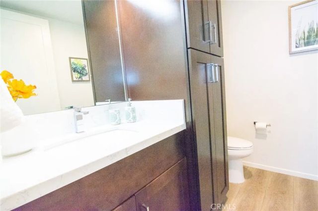 2006 S Corning Street 3, Los Angeles, CA 90034