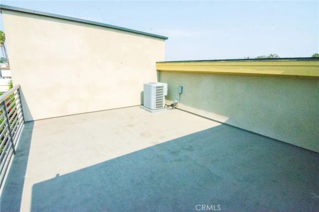 2006 S Corning Street 3, Los Angeles, CA 90034
