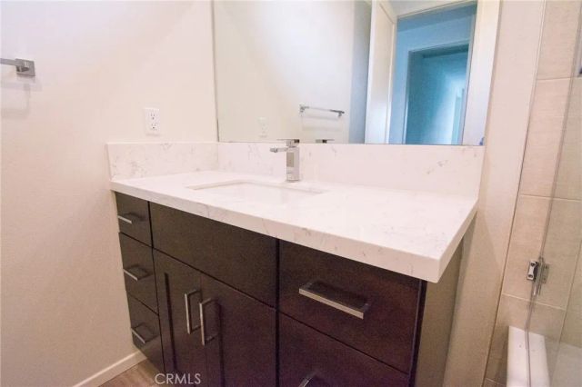 2006 S Corning Street 3, Los Angeles, CA 90034